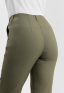 100565 Taylor Regular Leg Capri : 4 litir