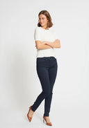 Laura - 49, Slim Leg