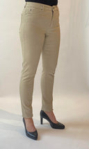 6220 - 515 Magic Fit Slim Leg