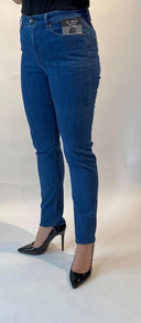 6220 - 646 Magic Fit, Slim Leg